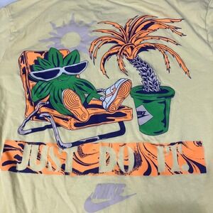 Nike T-Shirt Mens Small Yellow Tropical Beach Palm Tree Just Do It AF1 Dunks Tee